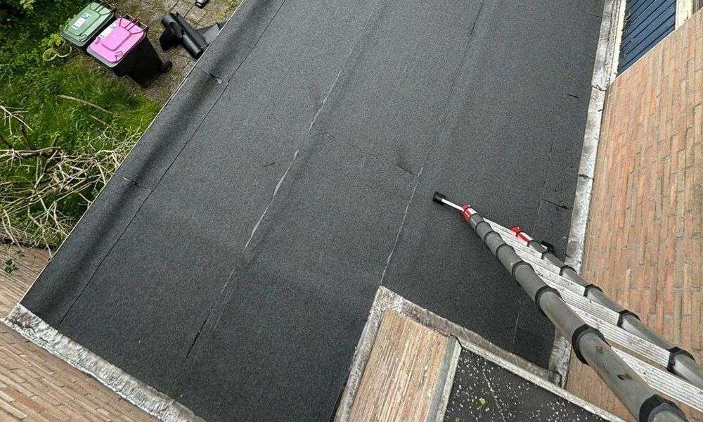 Plat dak geplaatst door dakdekker in Capelle aan den IJssel Plat dak geplaatst door dakdekker in Capelle aan den IJssel