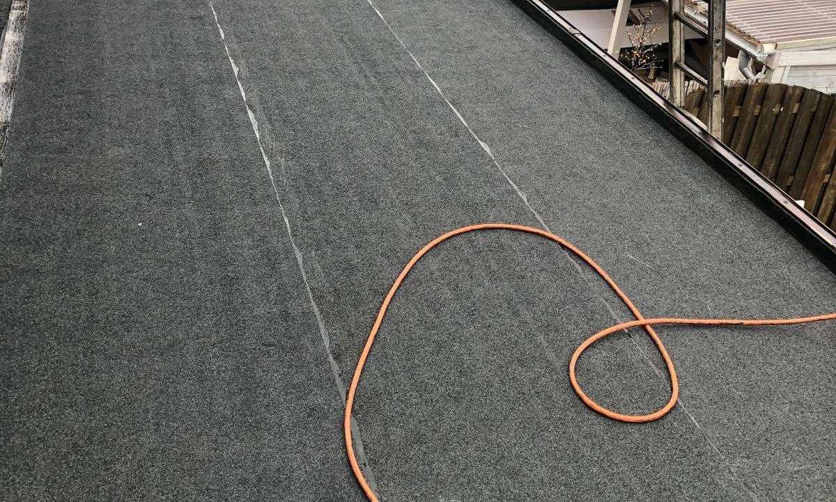 Nieuw bitumen dak aangelegd in Capelle aan den IJssel Nieuw bitumen dak aangelegd in Capelle aan den IJssel